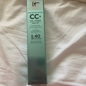 BRAND NEW - IT COSMETICS CC+ oil free matte cream
